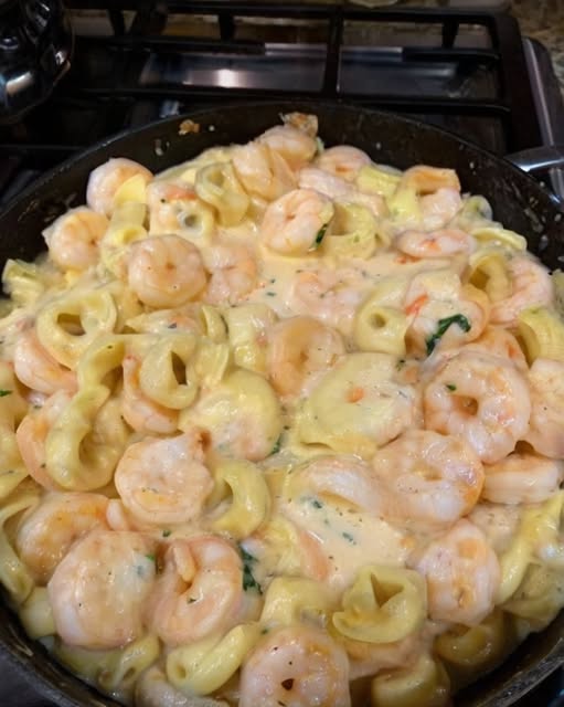 Shrimp_Tortellini_Alfredo_Skillet.jpg