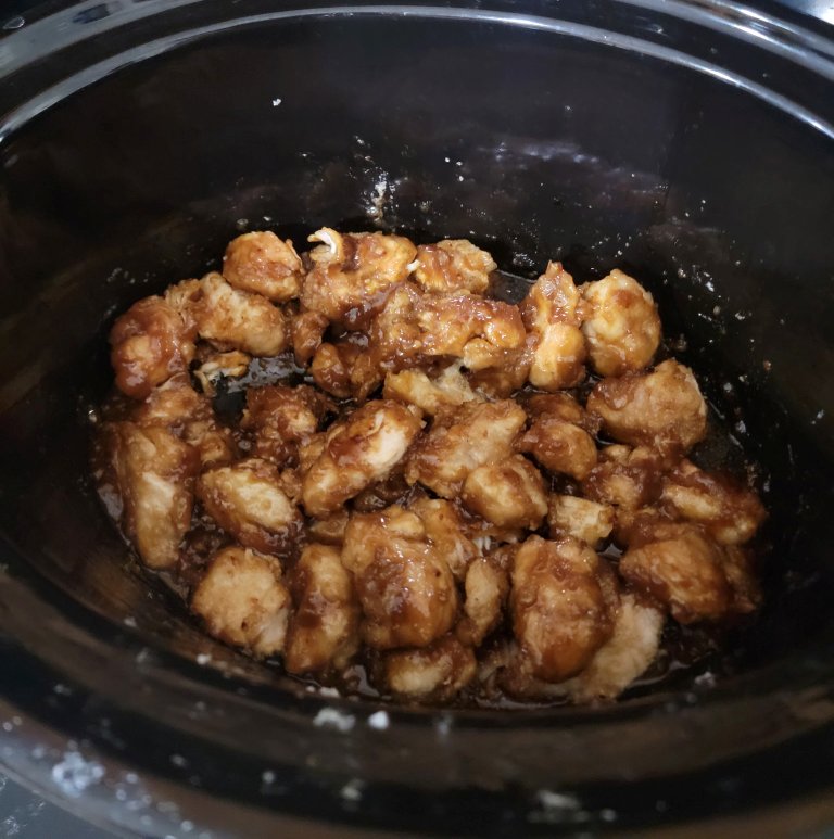 slow_cooker_general_tsos_chicken.jpg